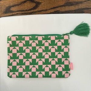 IPSY makeup bag - pink & green - green interior - zip top